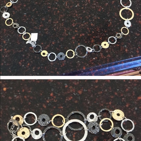 Lia Sophia Necklace in mixed metals. NWT’s - Picture 2 of 6